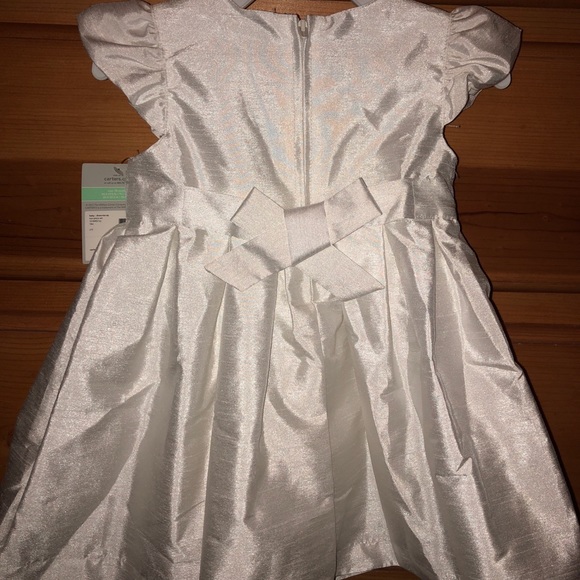 Carters - Picture 3 of 4